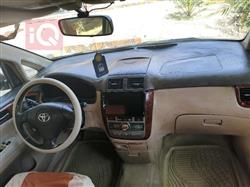 Toyota Ipsum